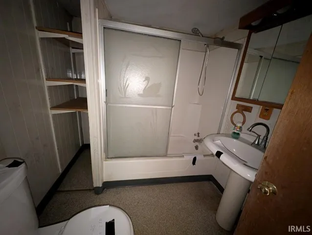 $39,900 | 802 North 38th Street, Terre Haute, IN 47803