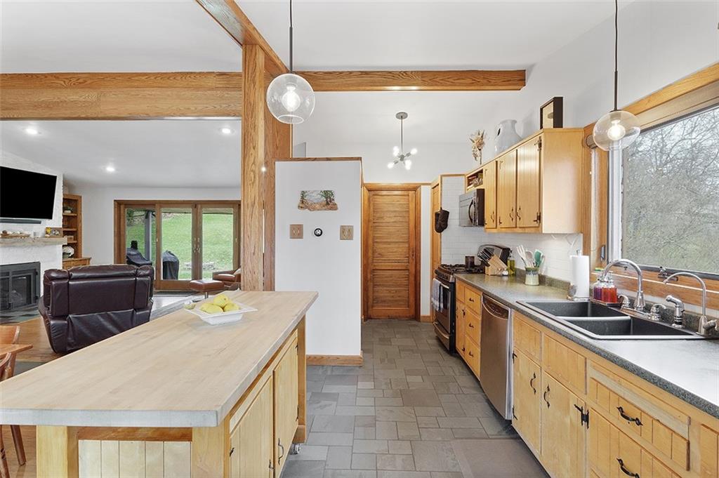 115 Farmingdale Road Wexford, PA 15090 - Photo 8 of 24 Gallery Image 8