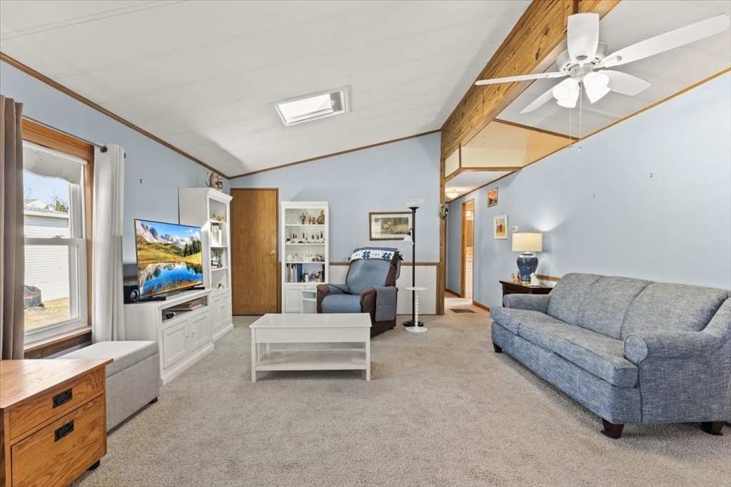 27 Castle Road, Unit 153 Attleboro, MA 02703 - Photo 5 of 34