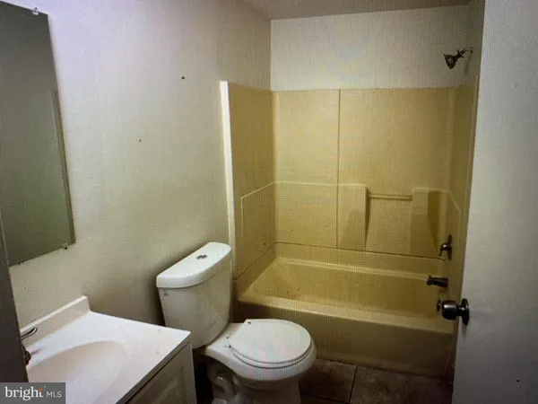$1,875 | 502 Bromley, Clementon, NJ 08021