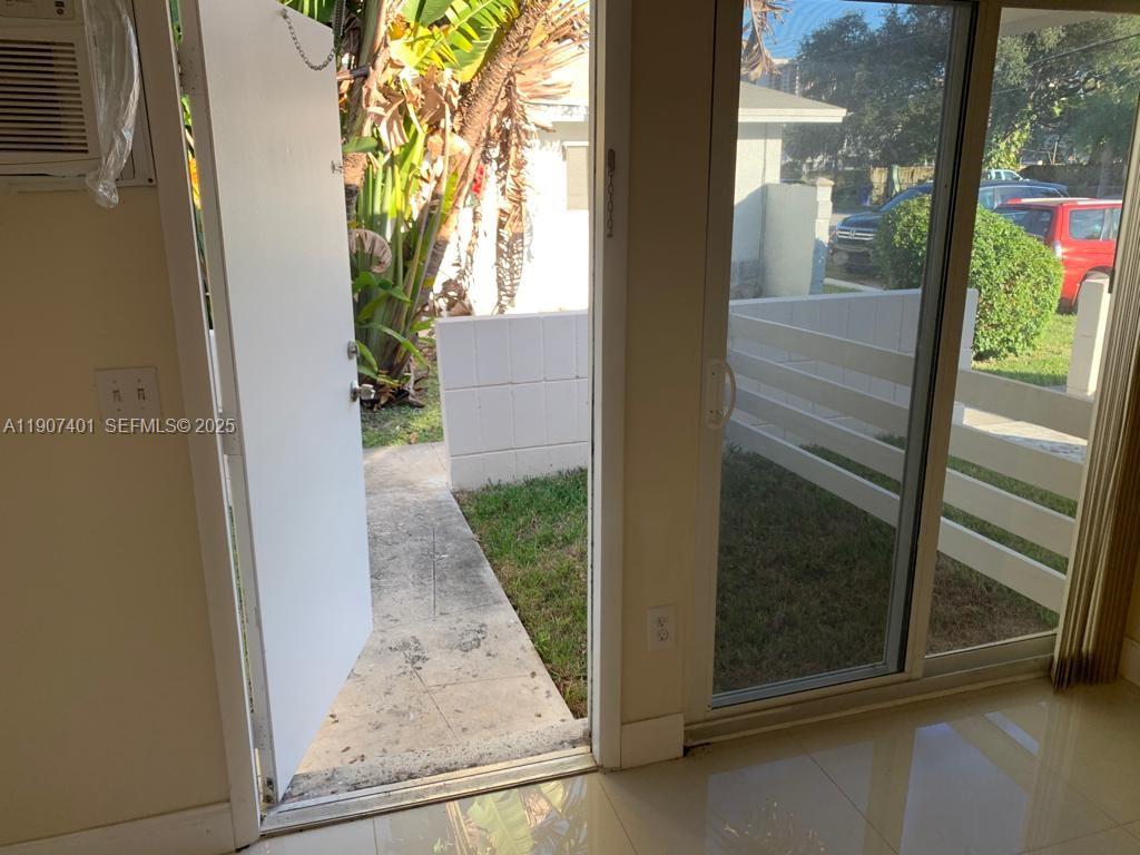 1511 Northeast 117th Street, Unit 2 Miami, FL 33161 - Photo 3 of 14