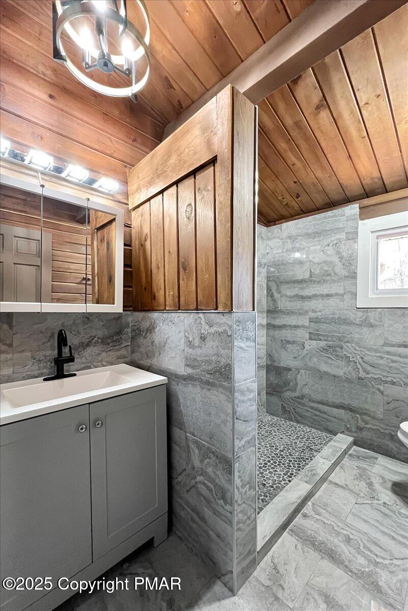 2161 Bushkill Circle Bushkill, PA 18324 - Photo 43 of 49 32-Photo Jan 14 2025- 10 54 06 AM