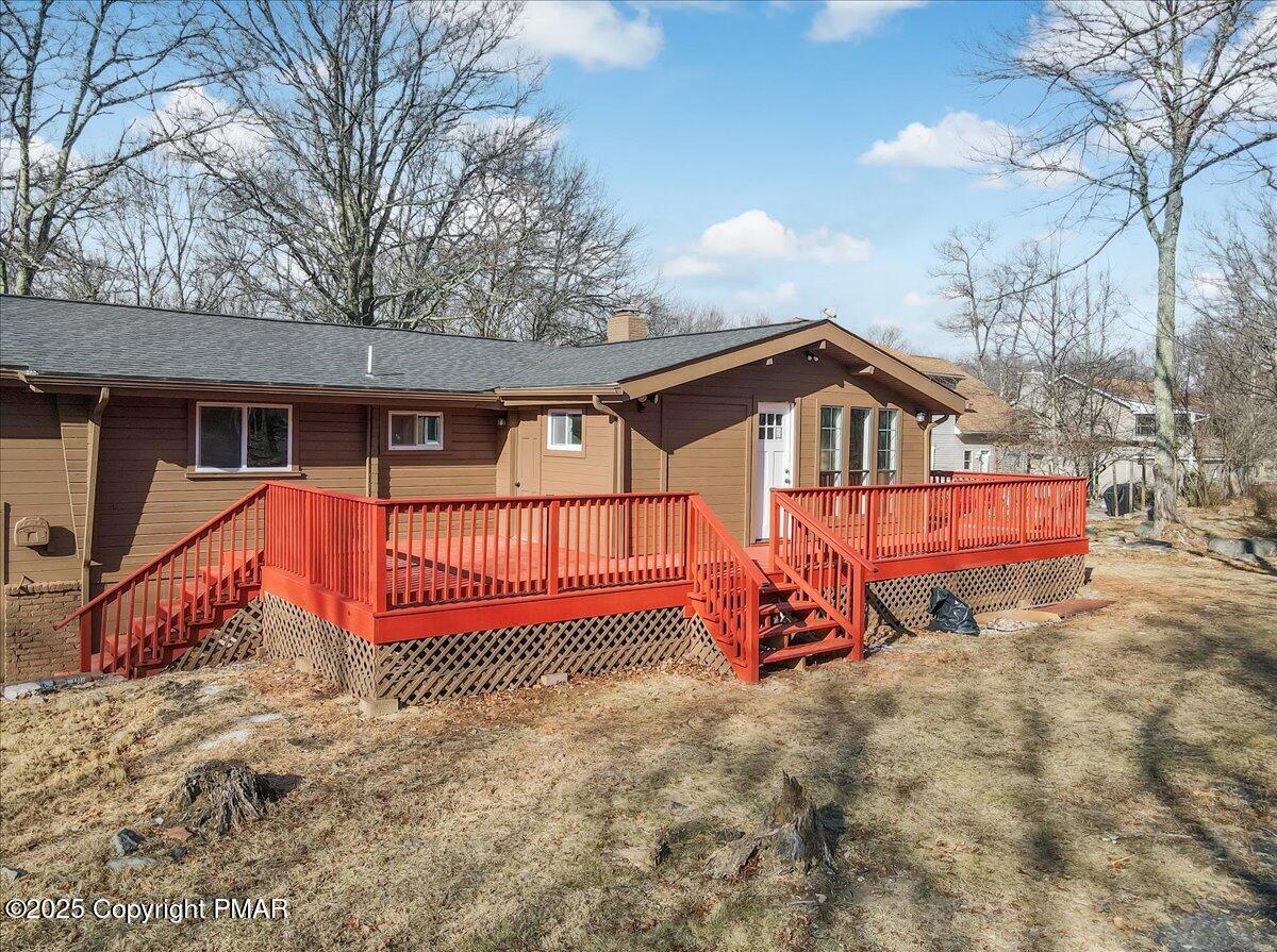 2161 Bushkill Circle Bushkill, PA 18324 - Photo 6 of 49 52-Photo Jan 14 2025- 11 23 28 AM
