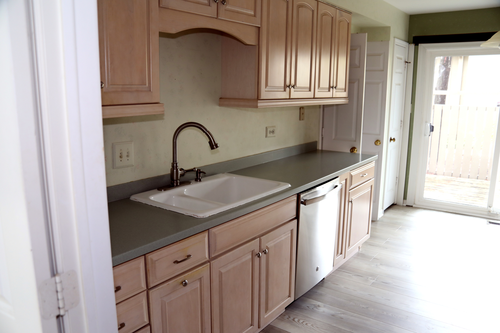 787 Oak Hill Road, Unit 467 Lake Barrington, IL 60010 - Photo 11 of 69
