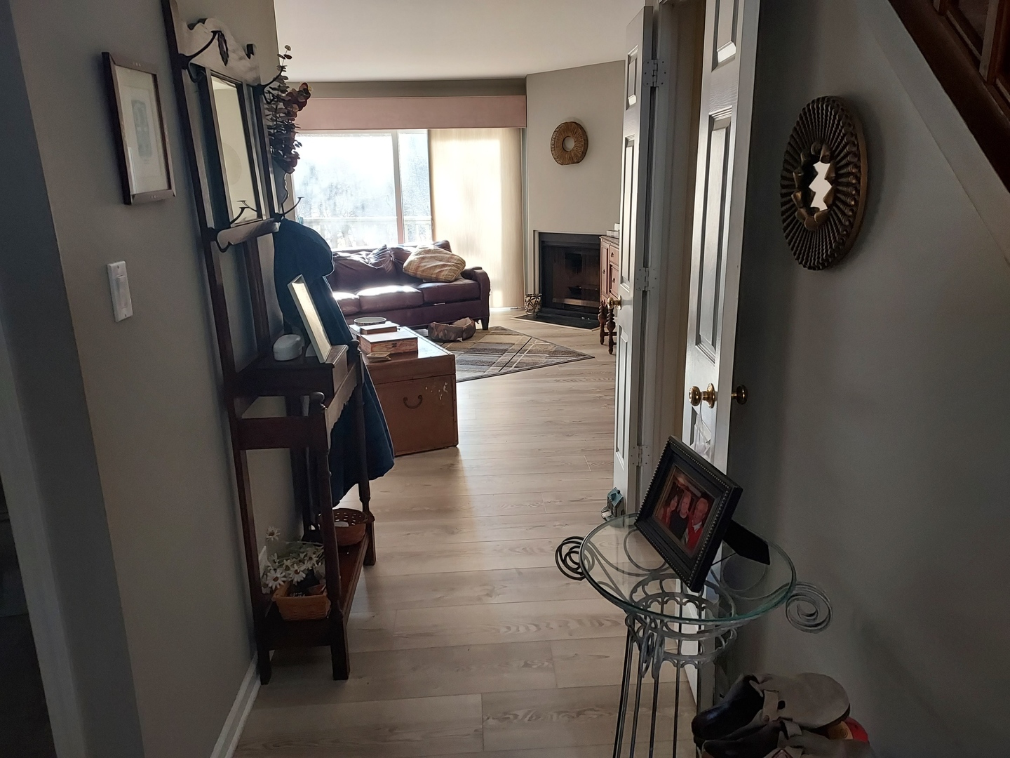 787 Oak Hill Road, Unit 467 Lake Barrington, IL 60010 - Photo 5 of 57 a view of a room with gym equipment