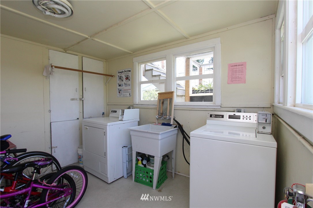 1704 Rockefeller Avenue Everett, WA 98201 - Photo 22 of 36 a room with storage and utility