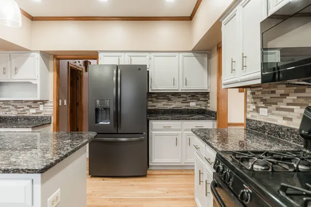 $749,900 | 3432 Caine Drive, Naperville, IL 60564