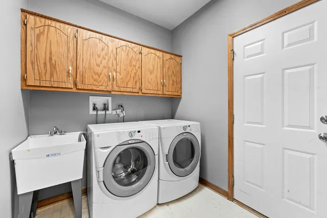 $749,900 | 3432 Caine Drive, Naperville, IL 60564