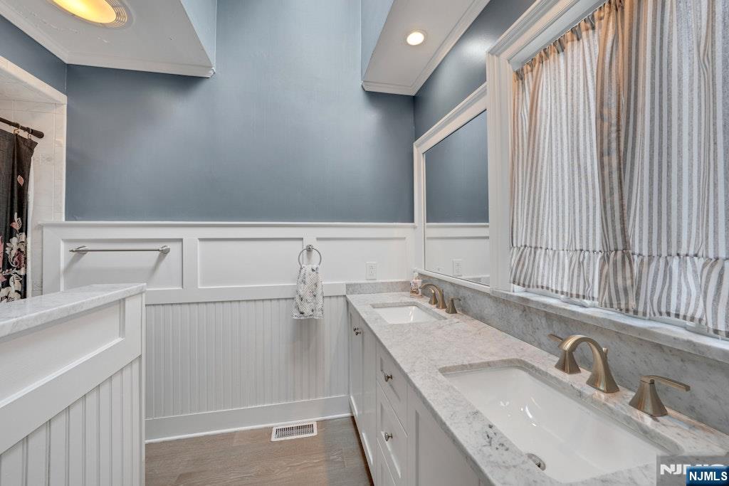 42 Heatherhill Road Cresskill, NJ 07626 - Photo 20 of 34