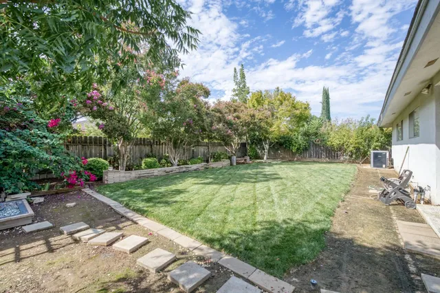 $410,000 | 6583 North Maple Avenue, Fresno, CA 93710