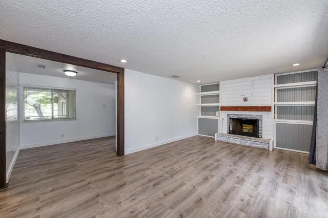 $410,000 | 6583 North Maple Avenue, Fresno, CA 93710