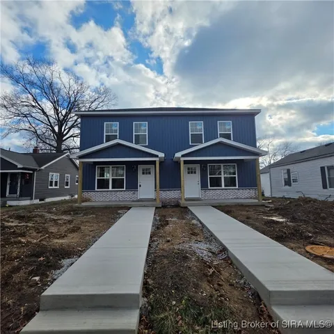 $455,000 | 924 East Chestnut Street, Jeffersonville, IN 47130