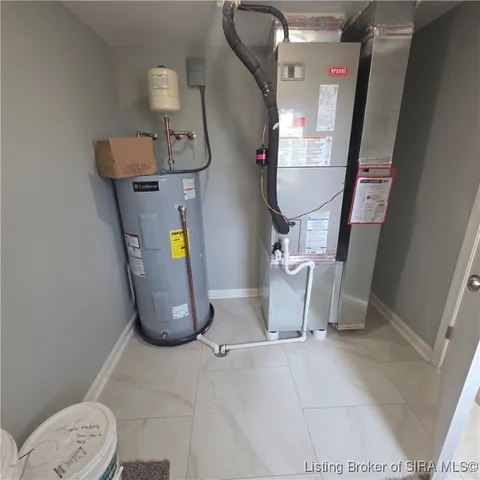 $455,000 | 924 East Chestnut Street, Jeffersonville, IN 47130