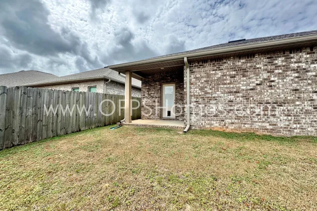 $2,200 | 7422 Stagecoach Road, Pensacola, FL 32526