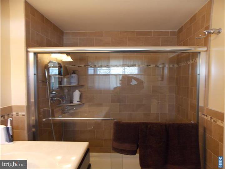 535 Fairhurst Road Fairless Hills, PA 19030 - Photo 13 of 23 Master Bathroom