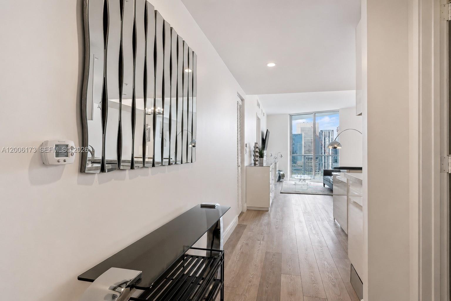 185 Southwest 7th Street, Unit 2105 Miami, FL 33130 - Photo 13 of 18