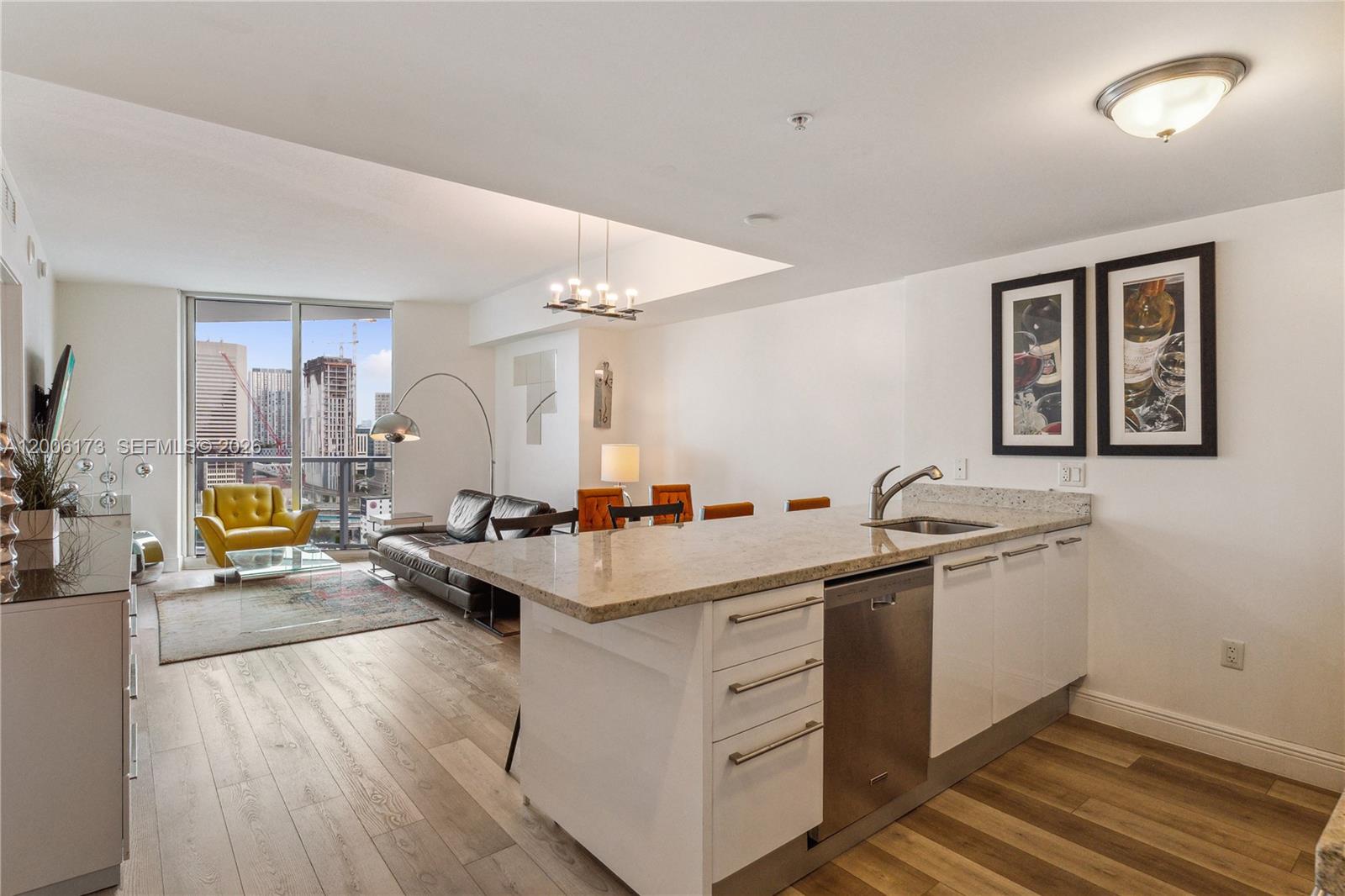 185 Southwest 7th Street, Unit 2105 Miami, FL 33130 - Photo 3 of 18