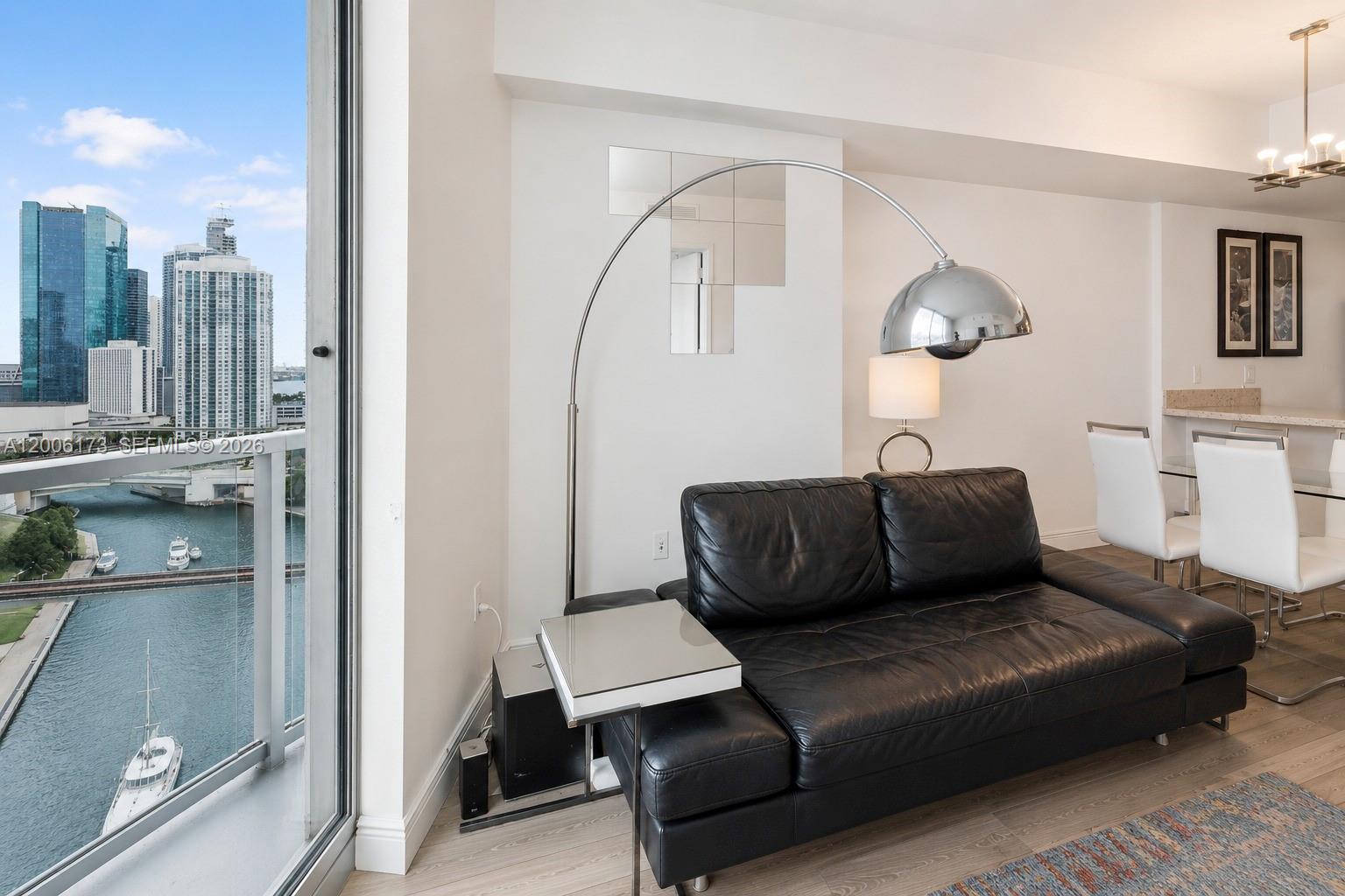185 Southwest 7th Street, Unit 2105 Miami, FL 33130 - Photo 7 of 18