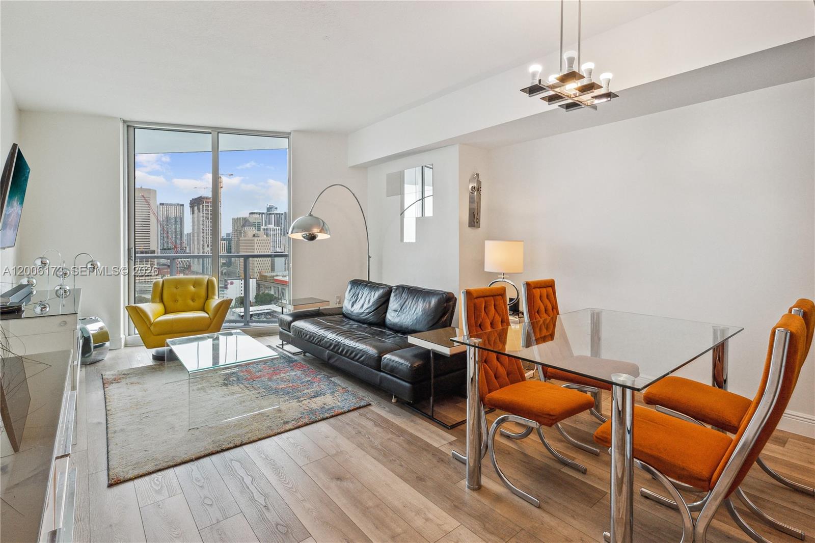 185 Southwest 7th Street, Unit 2105 Miami, FL 33130 - Photo 8 of 18