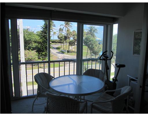 6530 North Ocean Boulevard, Unit 306 Ocean Ridge, FL 33435 - Photo 1 of 8 Primary Photo