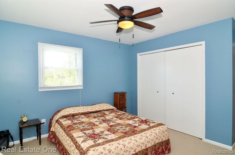 8085 Sheraton Park Road Fenton, MI 48430 - Photo 21 of 25 Master Bedroom