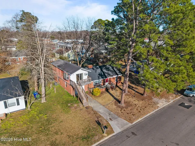 $225,900 | 2801 Jefferson Drive, Unit A & B, Greenville, NC 27858