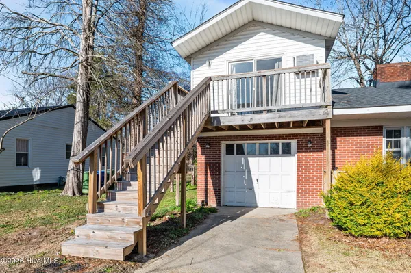 $209,900 | 2801 Jefferson Drive, Unit A & B, Greenville, NC 27858