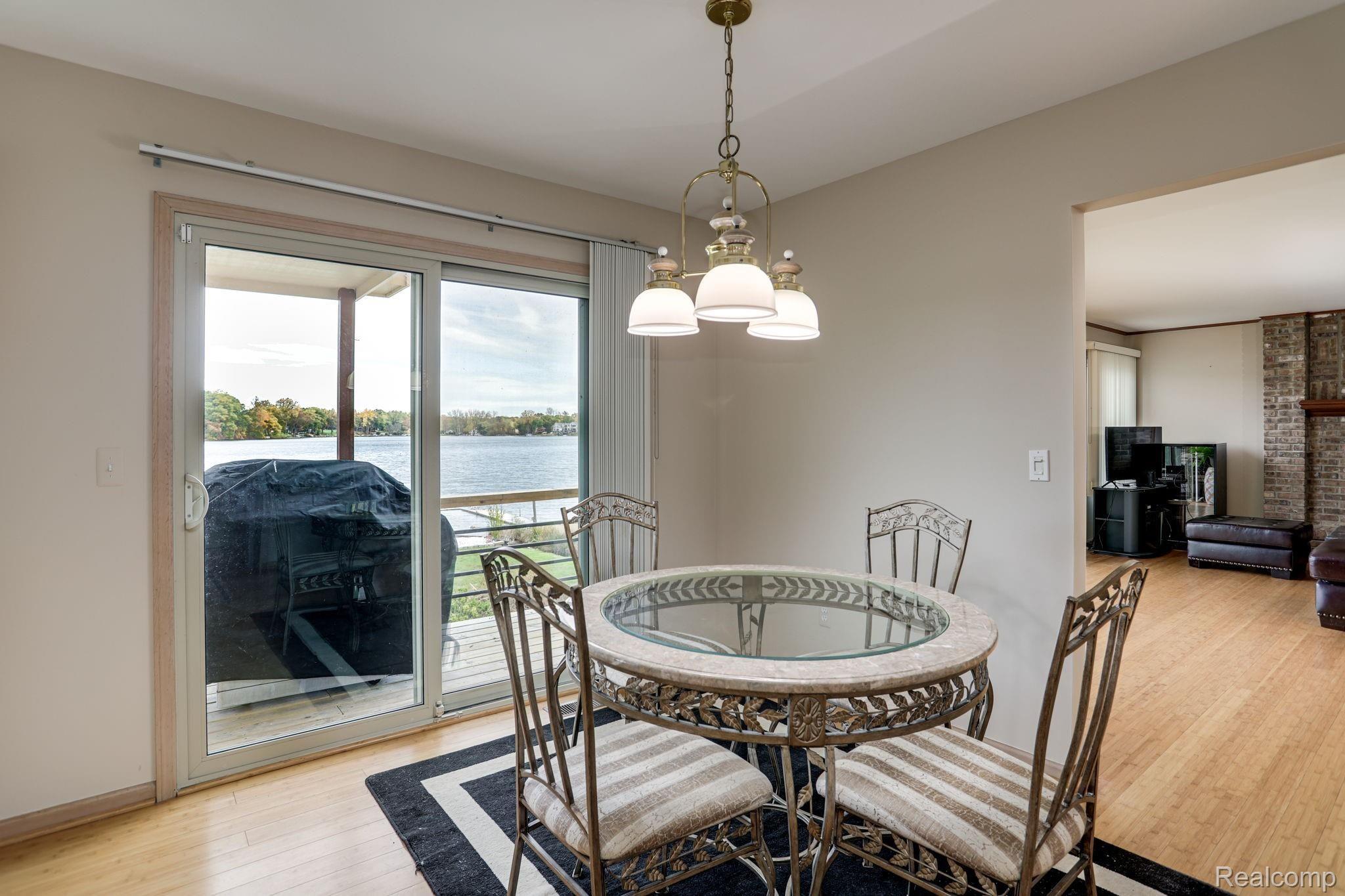 3508 Lexington Road Waterford, MI 48328 - Photo 15 of 38 34-web-or-mls-3508 Lexington Road-033.jpg