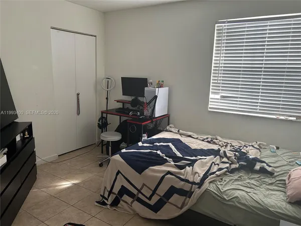 $2,100 | 6280 Northwest 186th Street, Unit 301, Hialeah, FL 33015