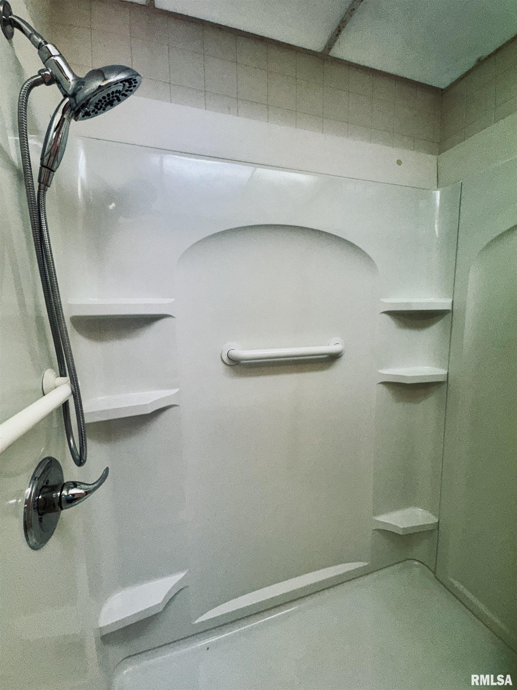 5125 South Alaska Road Peoria, IL 61607 - Photo 29 of 49 Gallery Image 29
