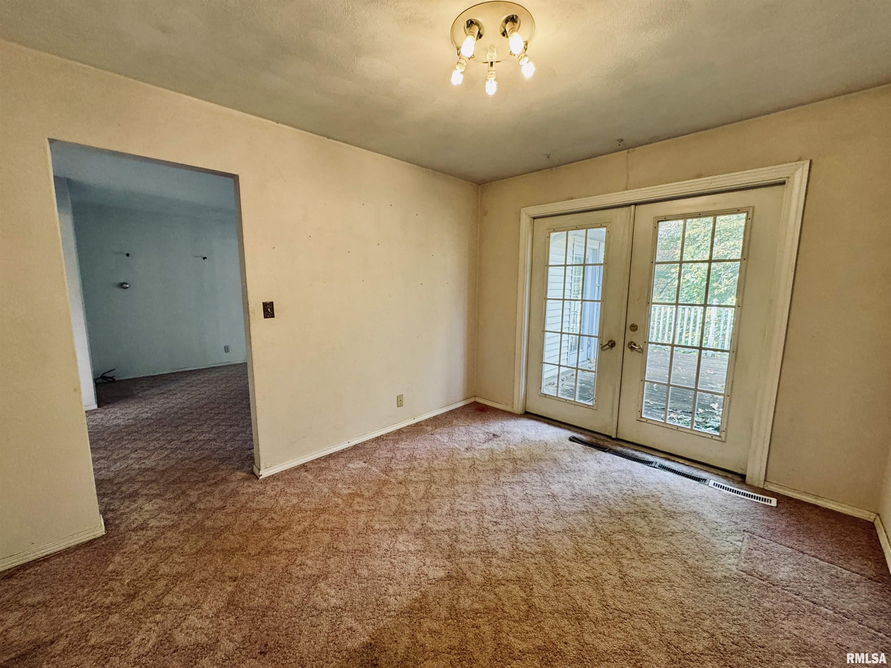 5125 South Alaska Road Peoria, IL 61607 - Photo 10 of 49 Gallery Image 10