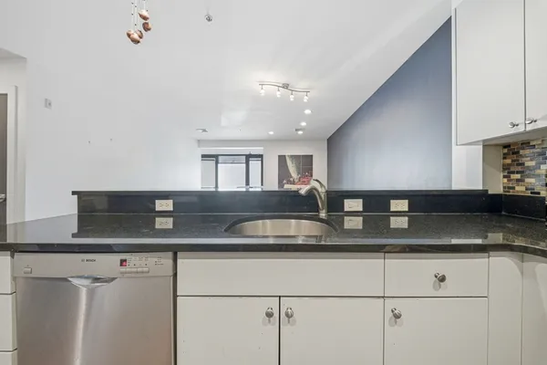 $850,000 | 533 Cambridge Street, Unit 105, Boston, MA 02134