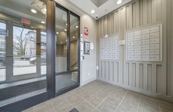 $850,000 | 533 Cambridge Street, Unit 105, Boston, MA 02134