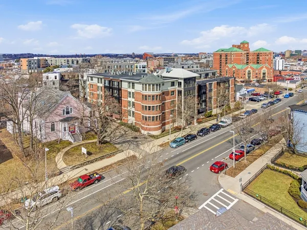 $850,000 | 533 Cambridge Street, Unit 105, Boston, MA 02134