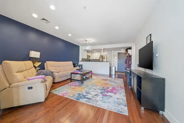 $850,000 | 533 Cambridge Street, Unit 105, Boston, MA 02134