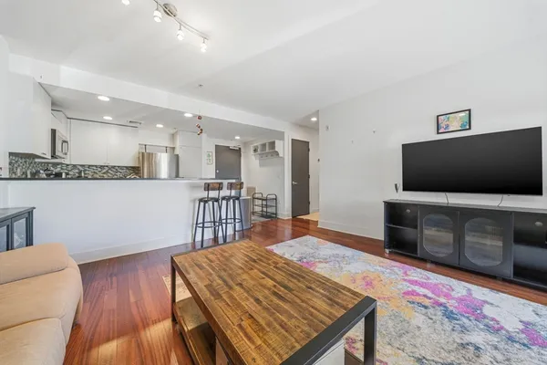 $850,000 | 533 Cambridge Street, Unit 105, Boston, MA 02134