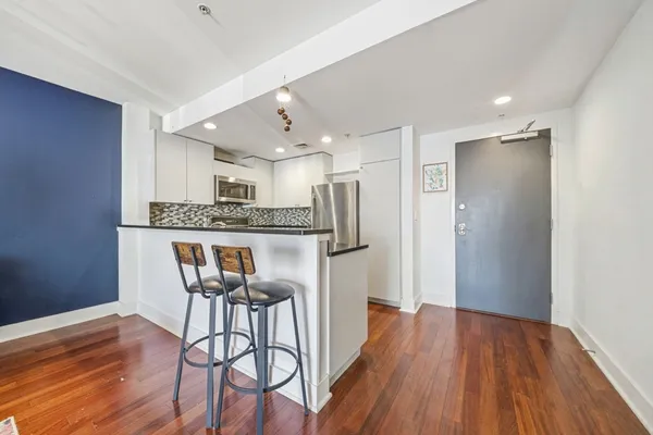 $850,000 | 533 Cambridge Street, Unit 105, Boston, MA 02134
