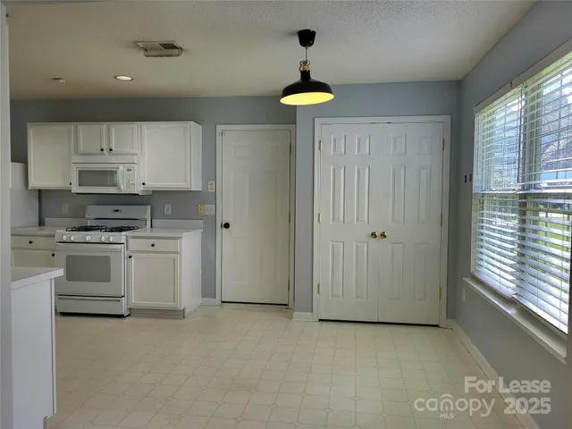 $1,895 | 5925 Hidden Meadow Lane, Charlotte, NC 28269