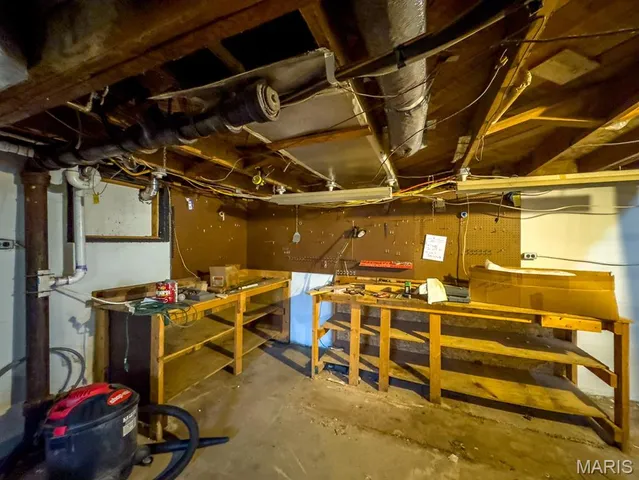 $259,900 | 202 Cartall Street, St. James, MO 65559