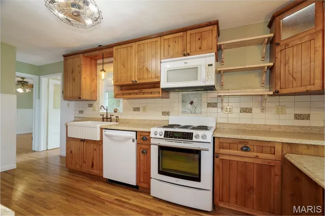 $259,900 | 202 Cartall Street, St. James, MO 65559