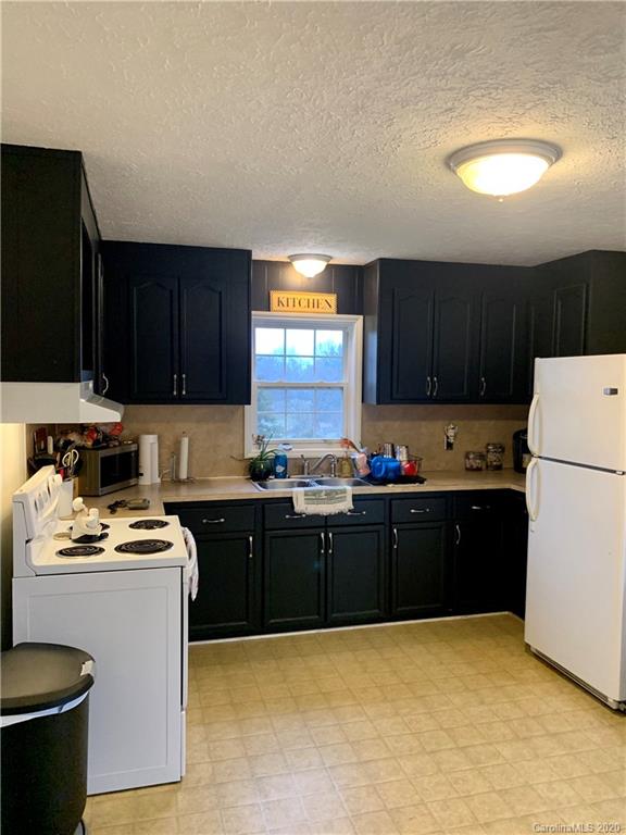 192 Bryant Road Morganton, NC 28655 - Photo 2 of 17 Gallery Image 2
