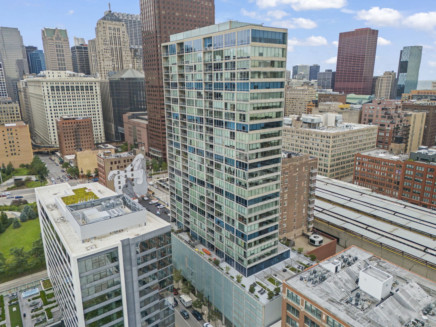 611 South Wells Street, Unit 2402 Chicago, IL 60607 - Photo 23 of 33 a view of city with tall buildings