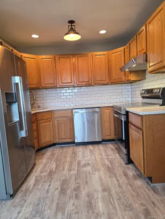 $4,000 | 96 Main Street, Unit 2, Tarrytown, NY 10591