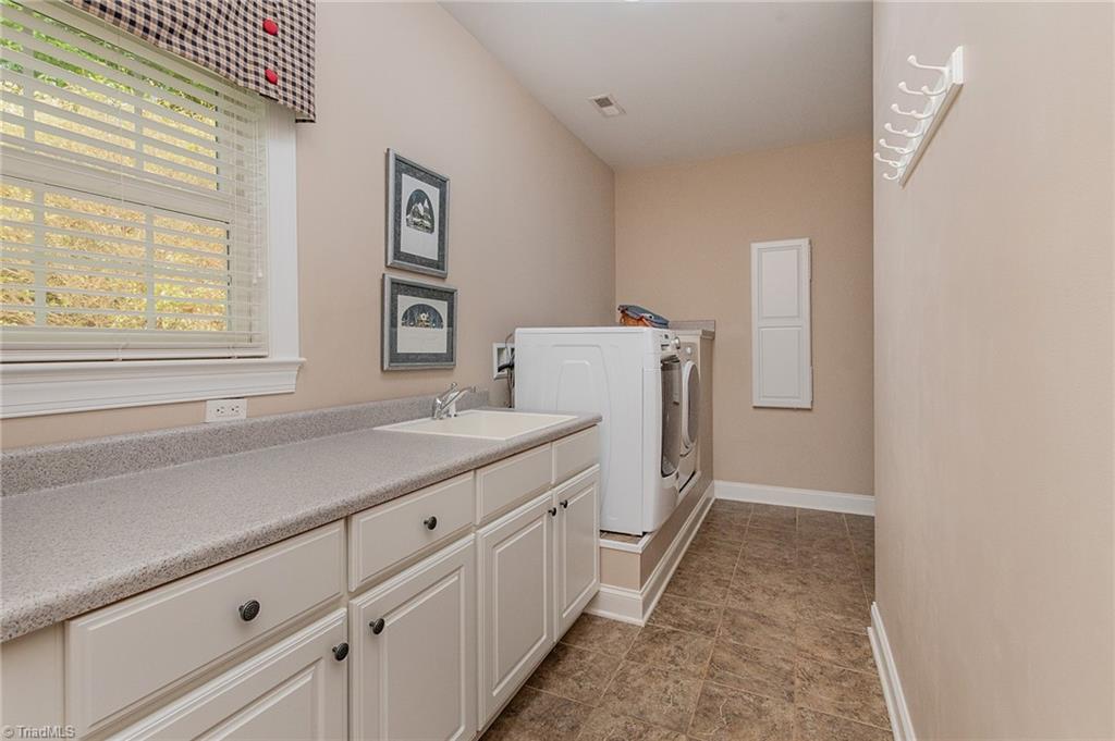 223 Periwinkle Lane Lexington, NC 27292 - Photo 16 of 43