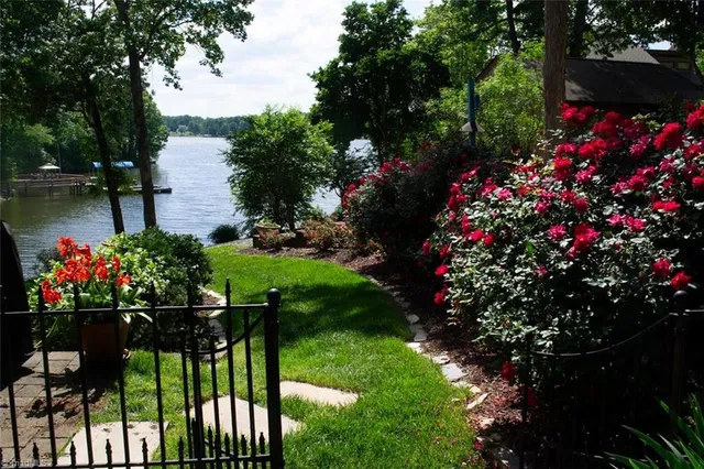 $1,488,000 | 223 Periwinkle Lane, Lexington, NC 27292