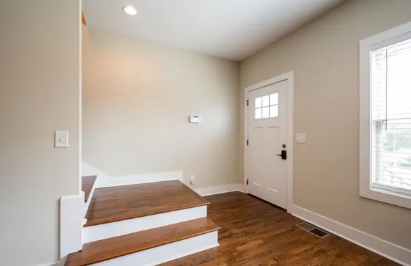 $2,850 | 2439 Inga Street, Nashville, TN 37206