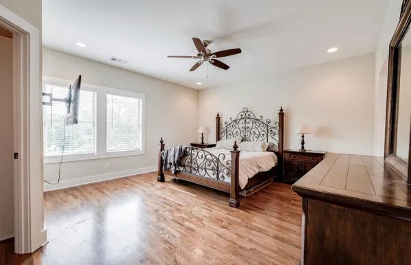 $2,850 | 2439 Inga Street, Nashville, TN 37206