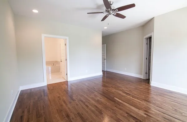 $2,850 | 2439 Inga Street, Nashville, TN 37206