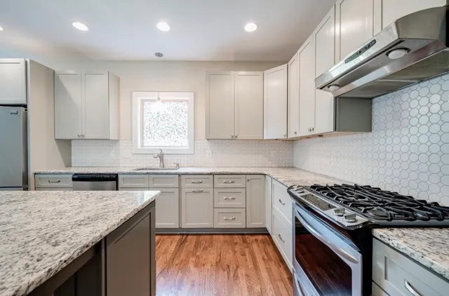 $3,300 | 2439 Inga Street, Nashville, TN 37206