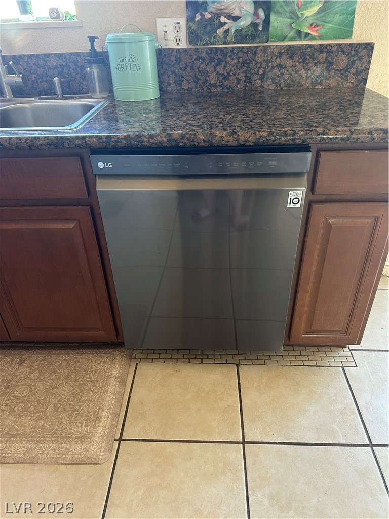 233 Ash Street Henderson, NV 89015 - Photo 13 of 20 Kitchen view of dishwasher and dark countertops